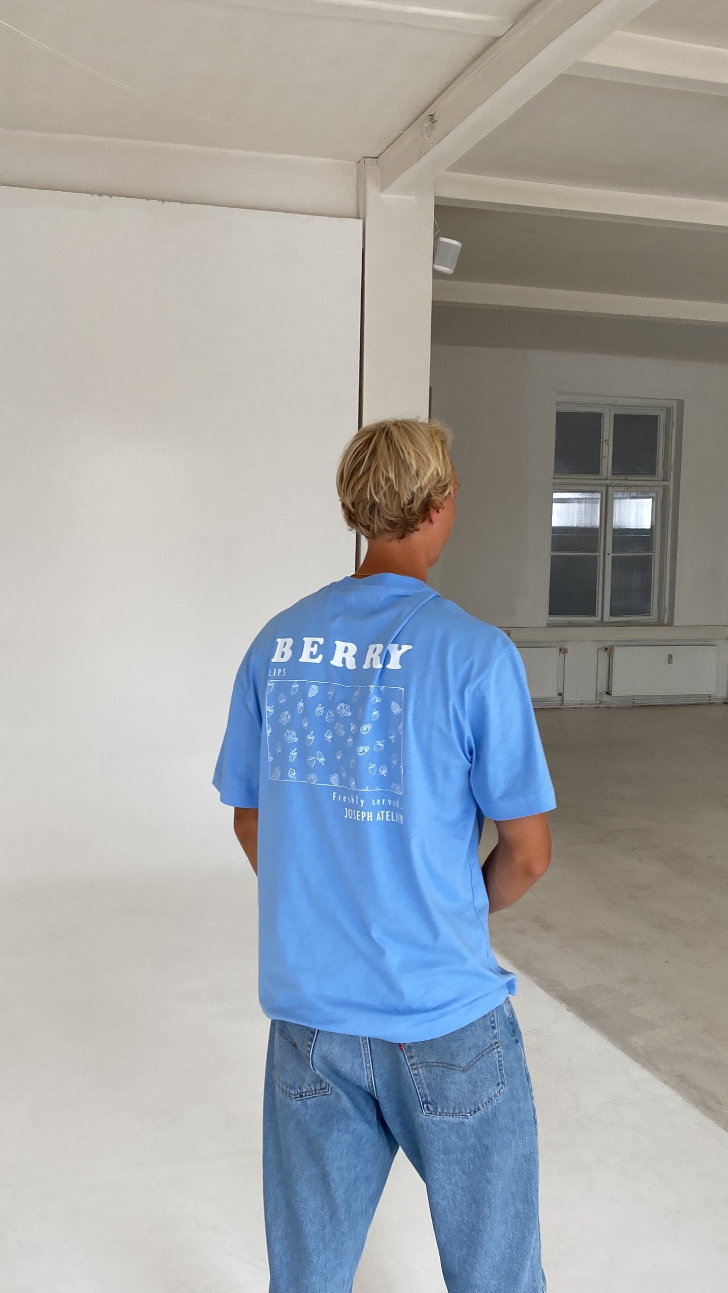 berry lips summer tee