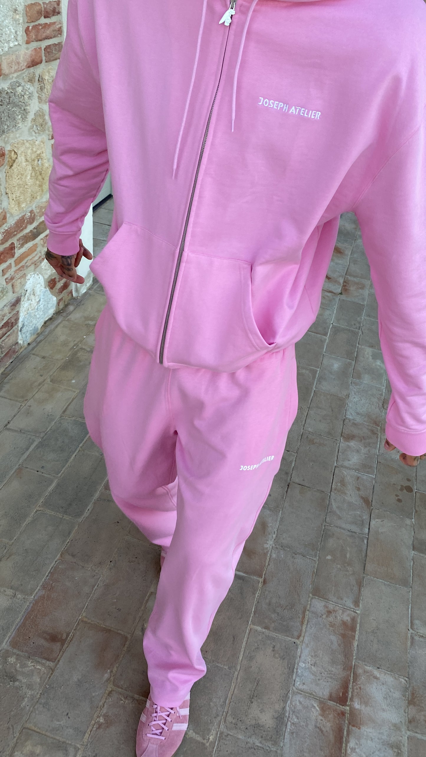 jogger pants