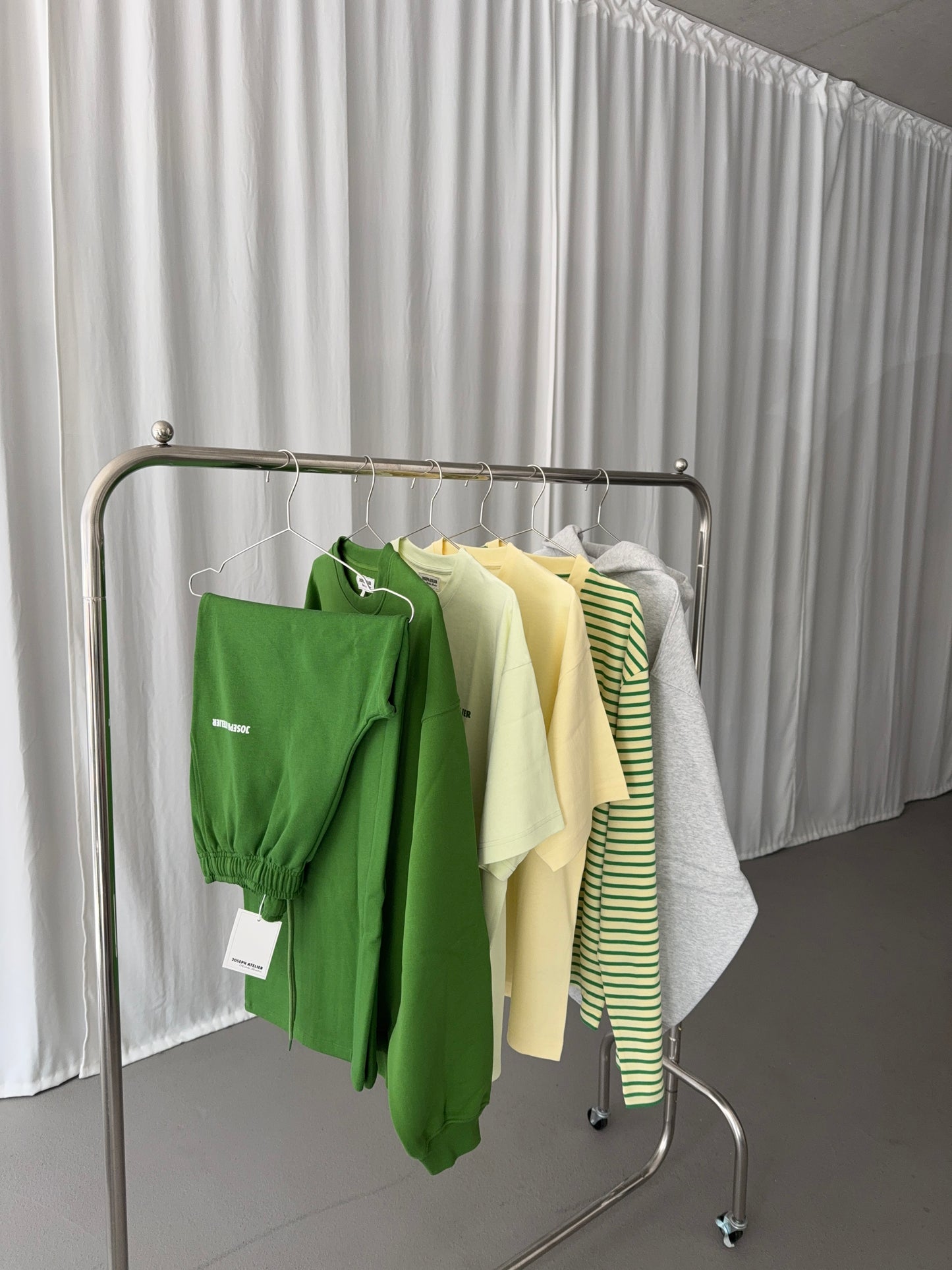 classic sweatpants wide leg grass green
