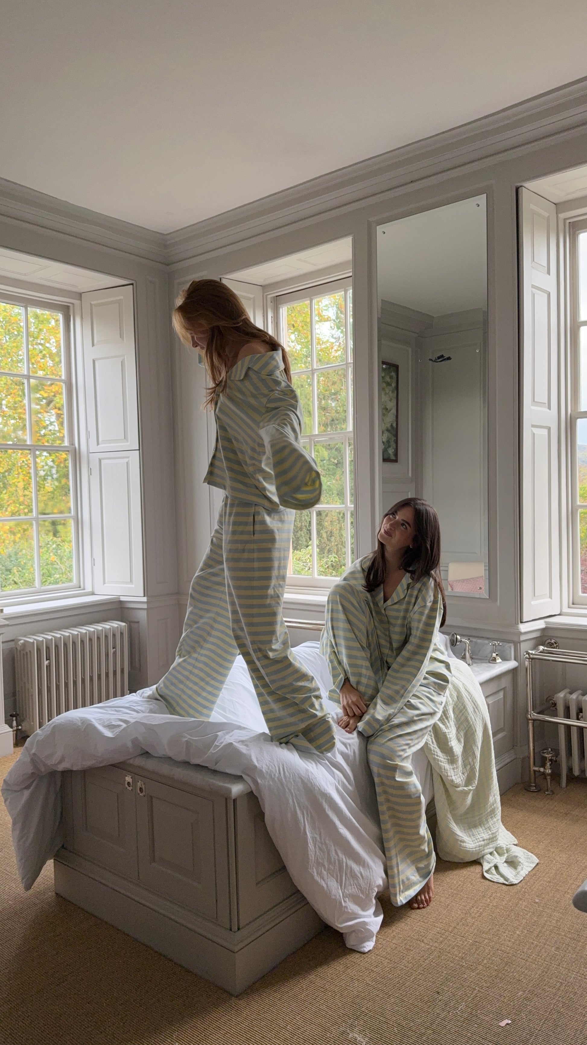 Greta - 172 cm - M & M/tall <br/> Fabienne - 180 cm - M & M/tall