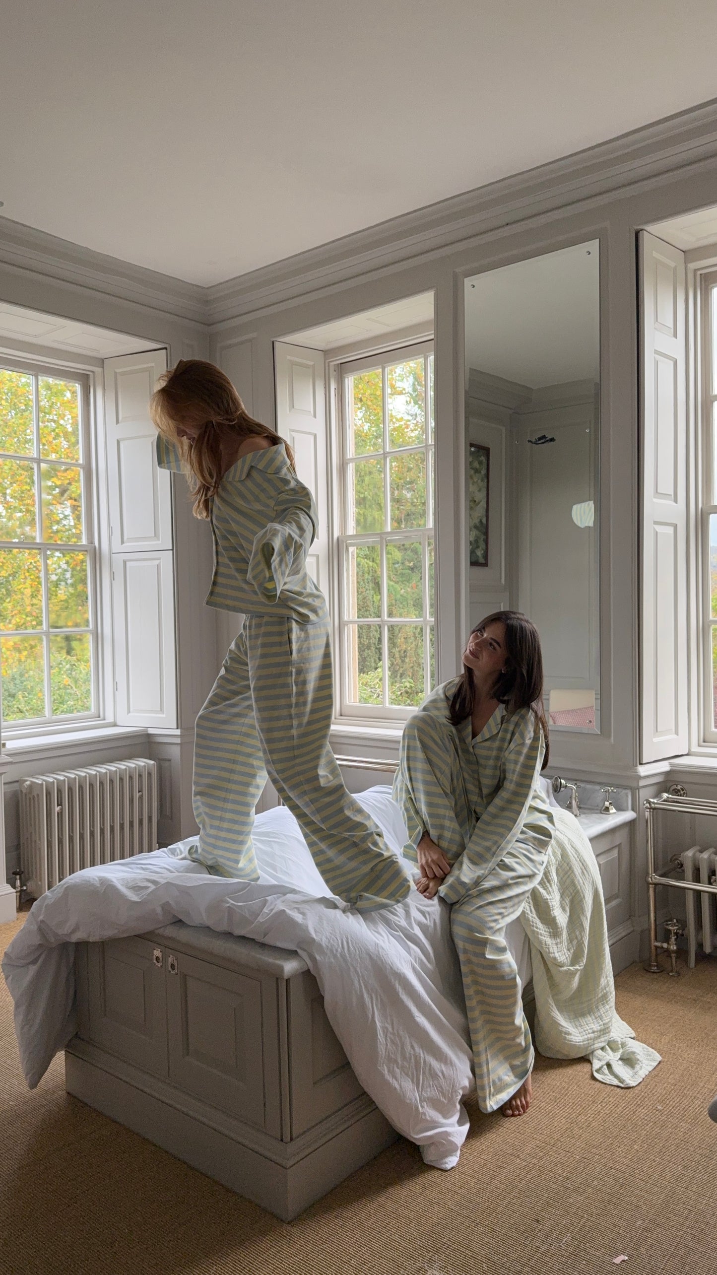 Greta - 172 cm - M & M/tall <br/> Fabienne - 180 cm - M & M/tall