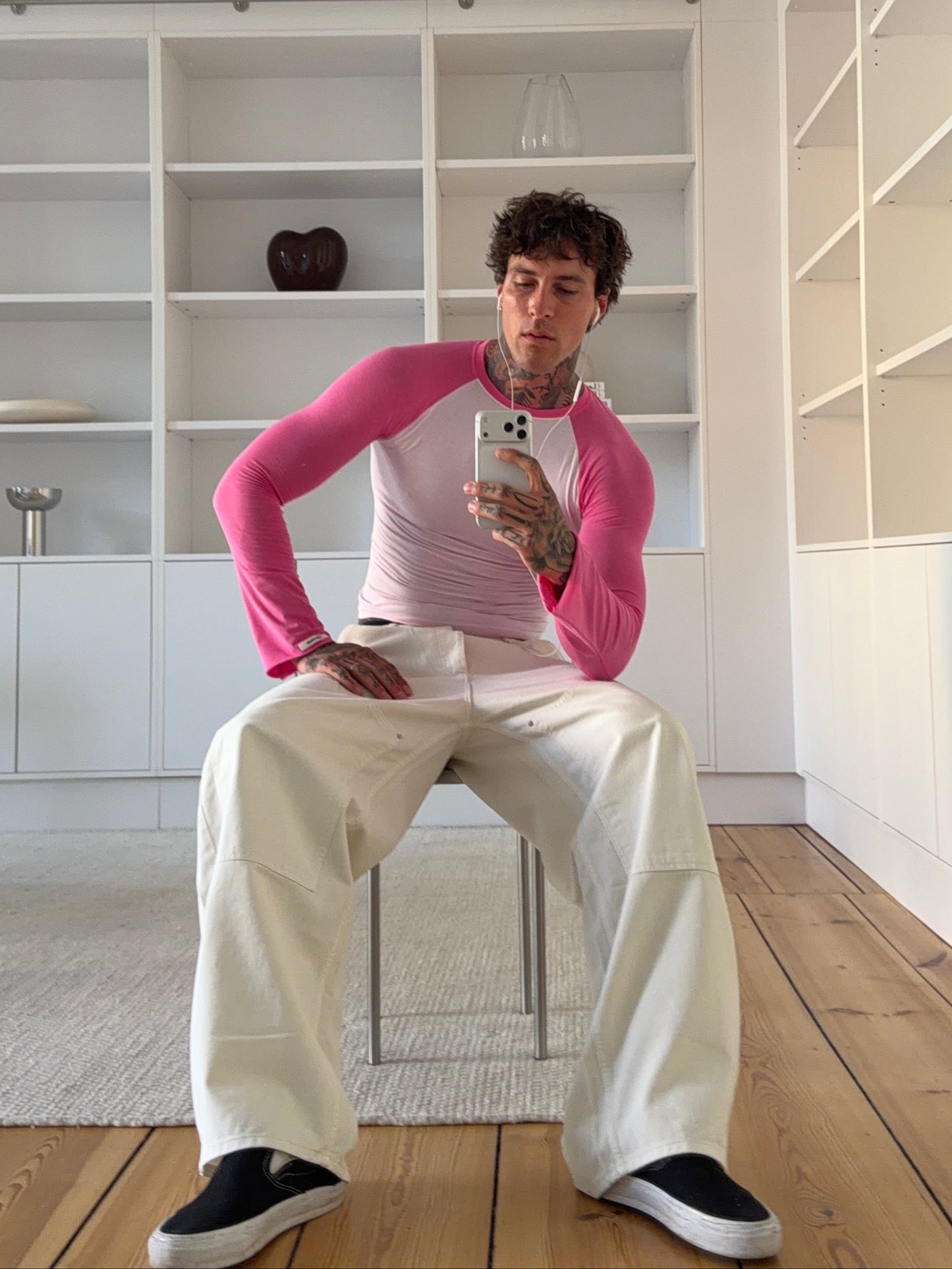 essential raglan longsleeve bubblegum