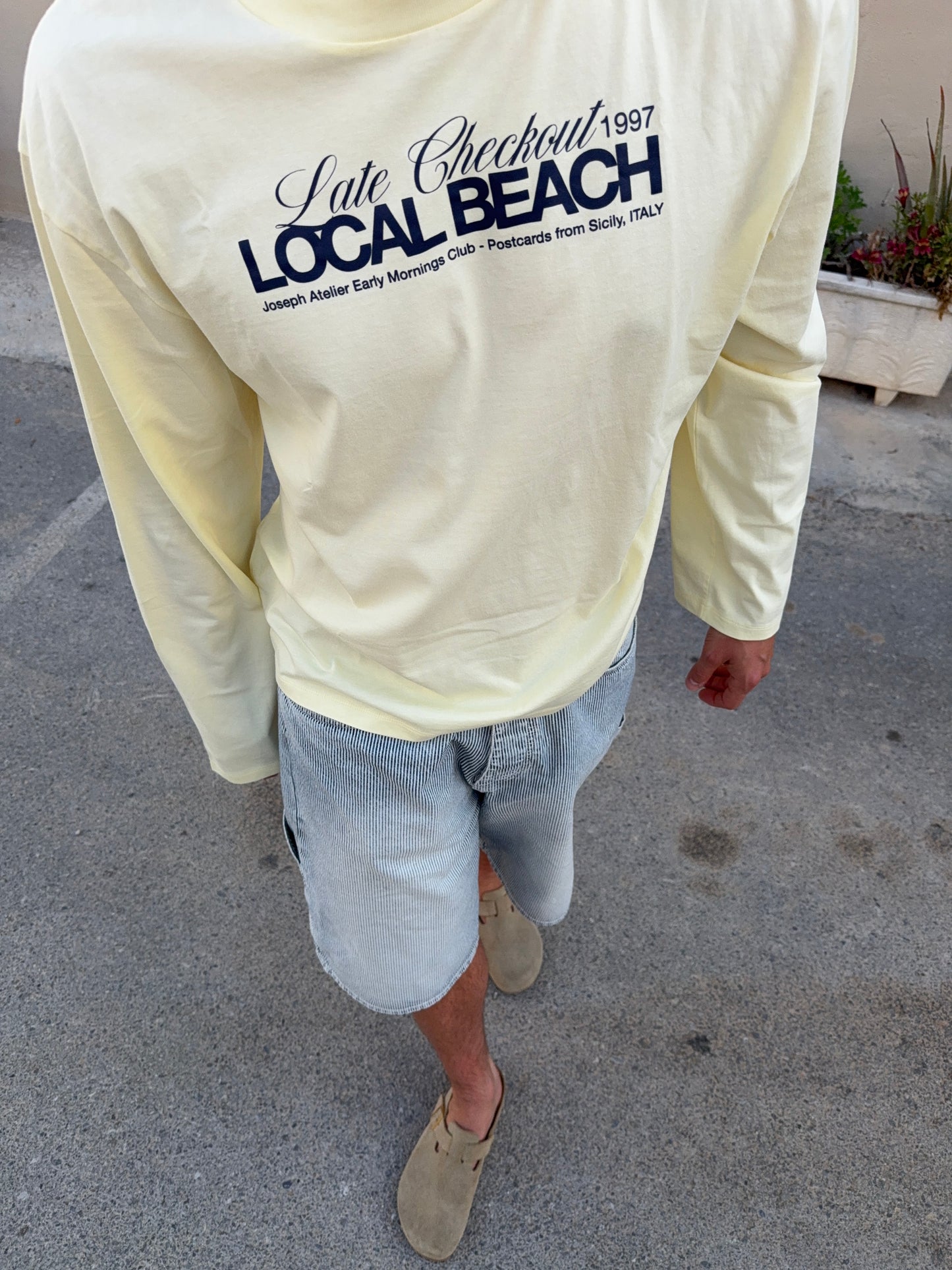 classic longsleeve local beach