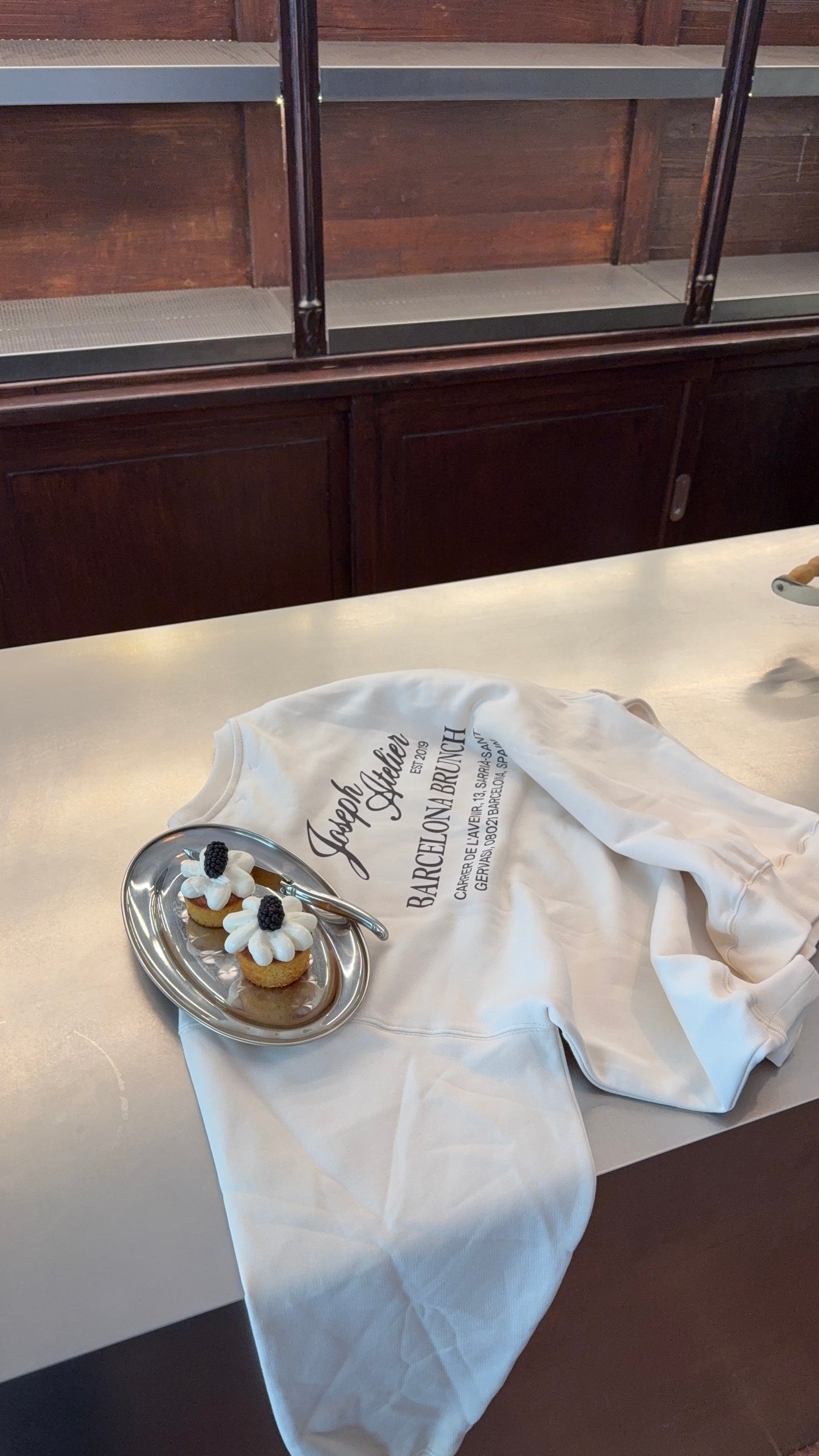 classic sweater barcelona brunch
