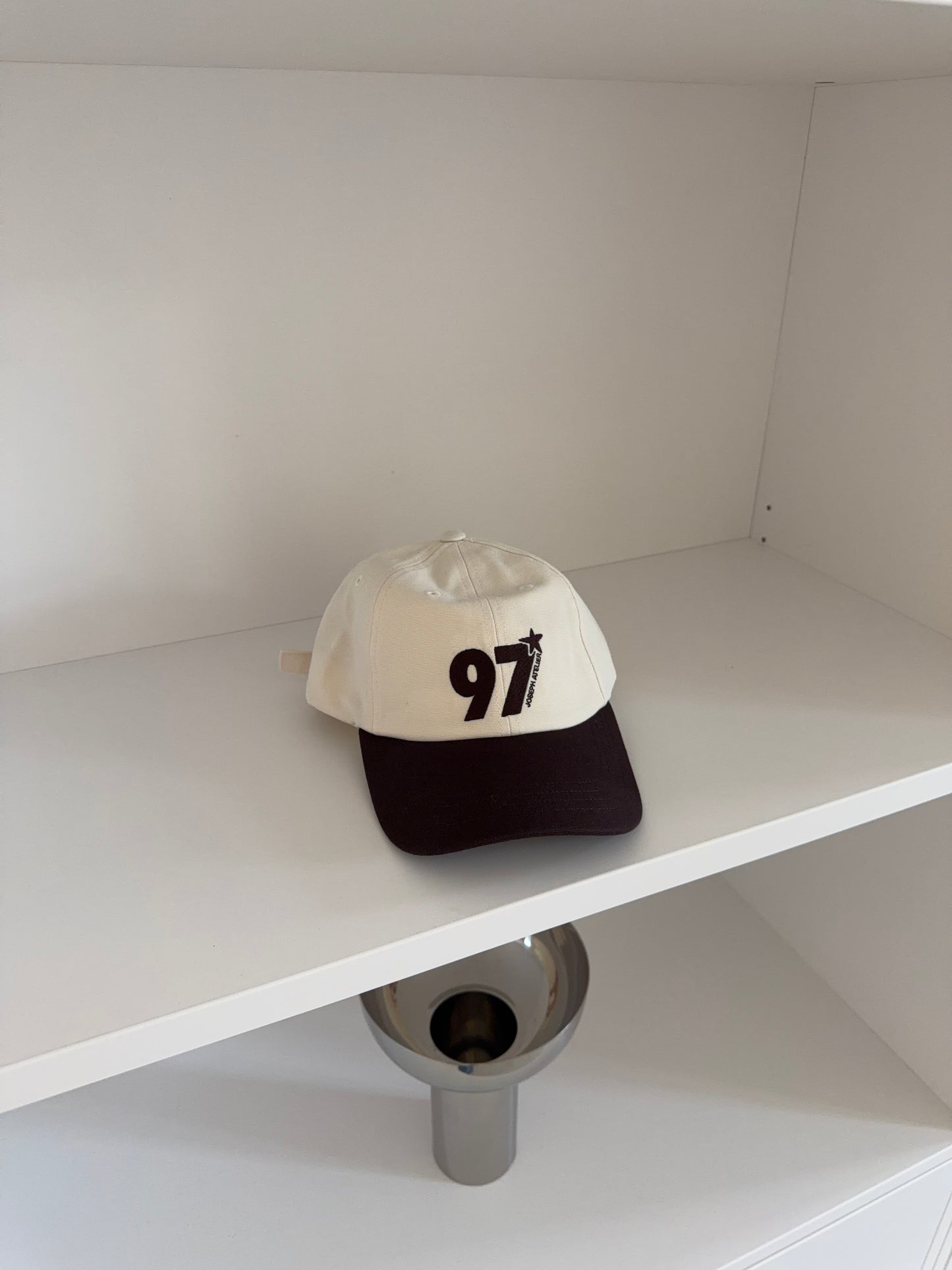 classic cap cream