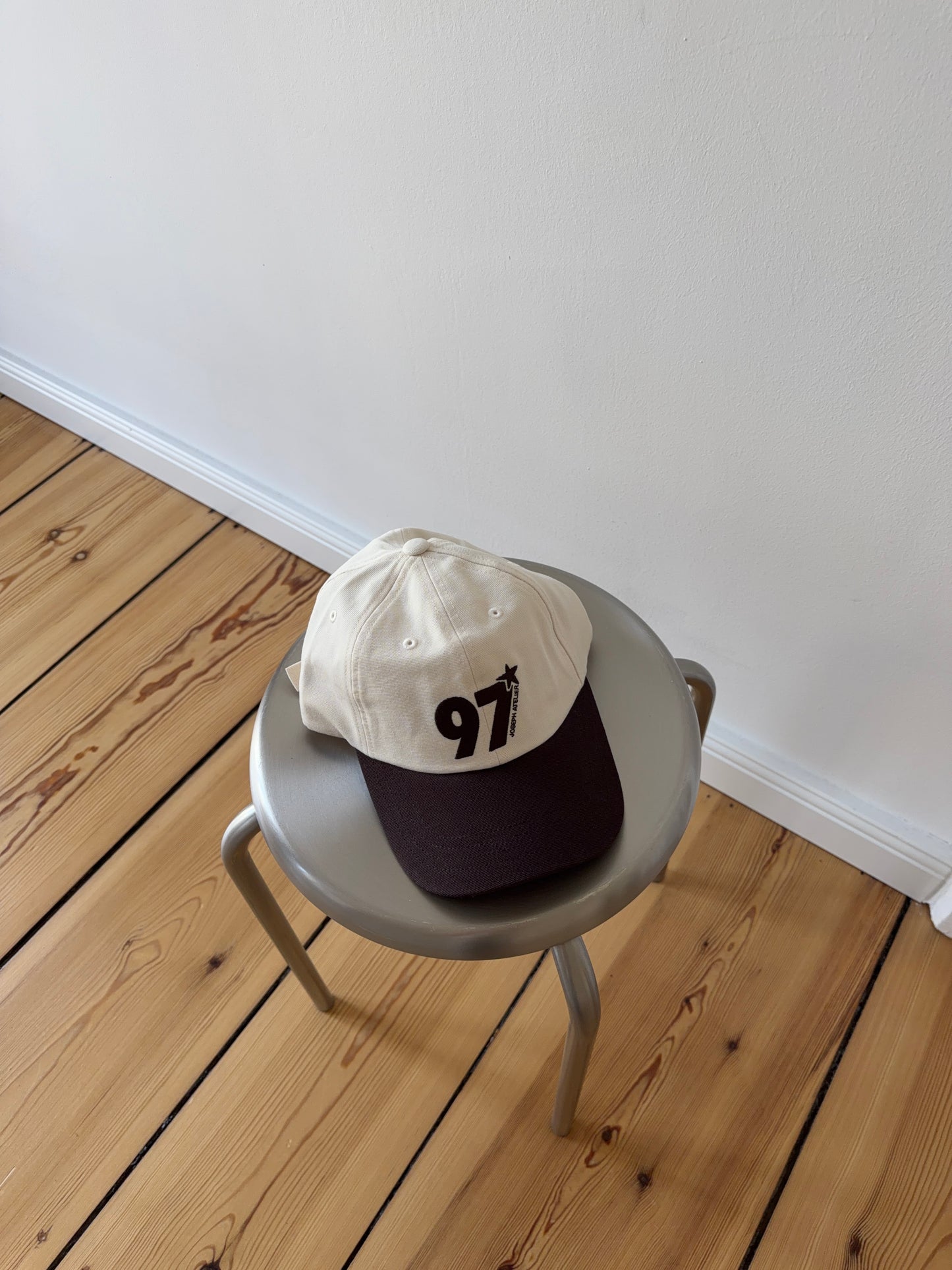 classic cap cream