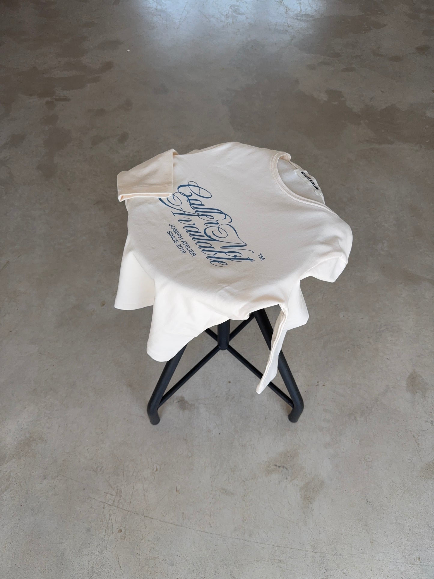 essential 3/4 tee cream - caller