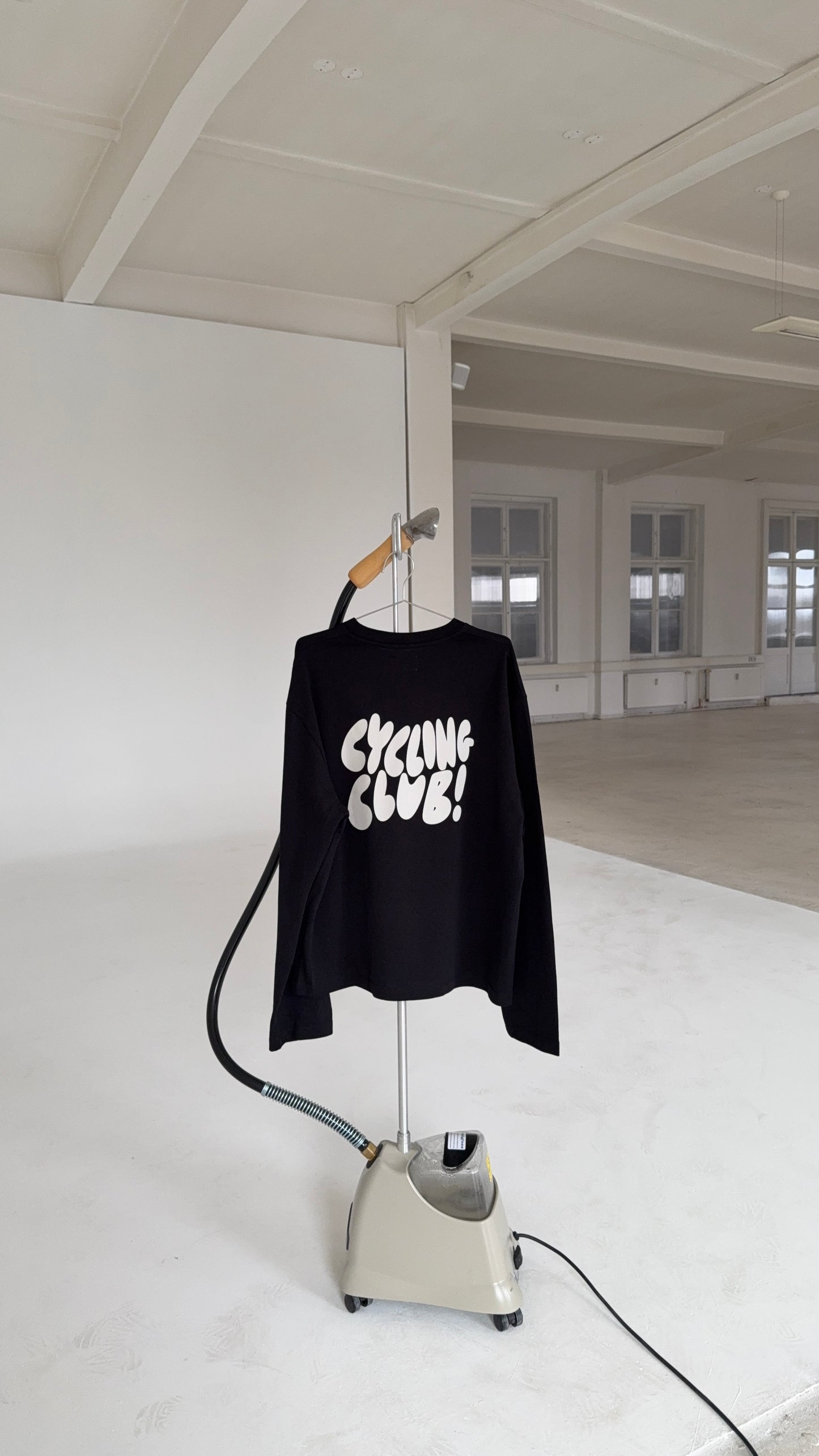 classic longsleeve black