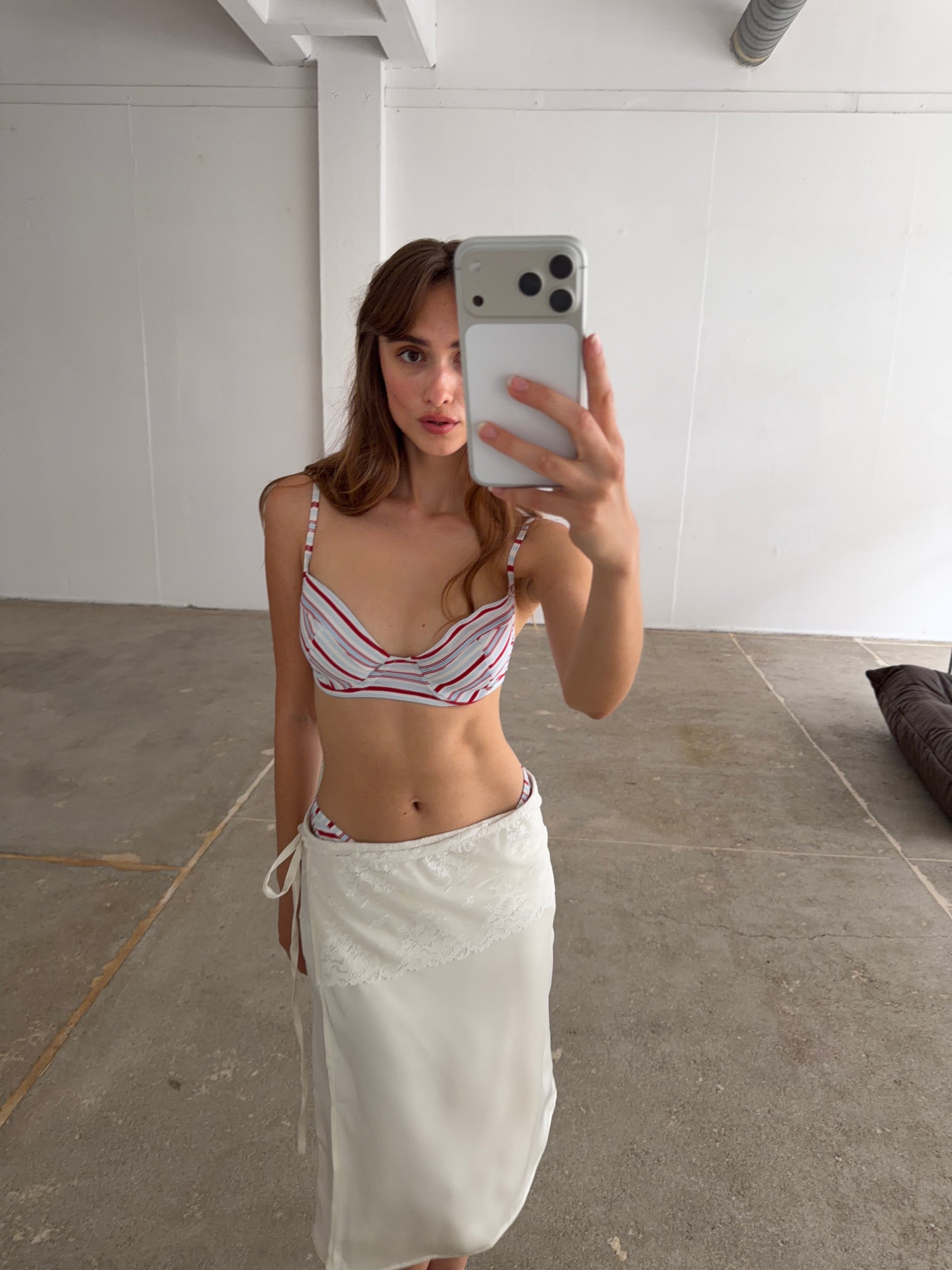 Emily - 173cm - S & S