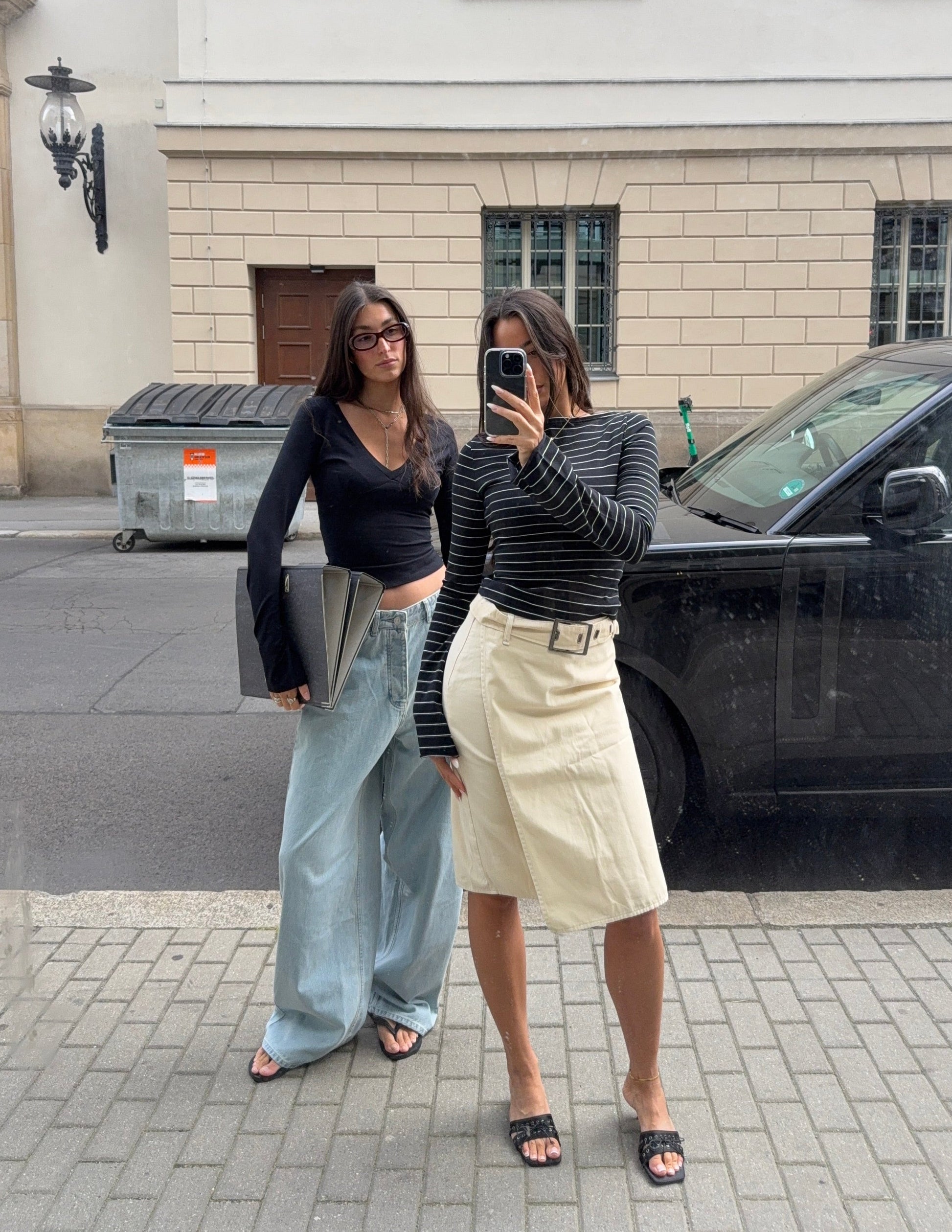 Jule - 178cm - S & M <br/> Greta - 172cm - S & M