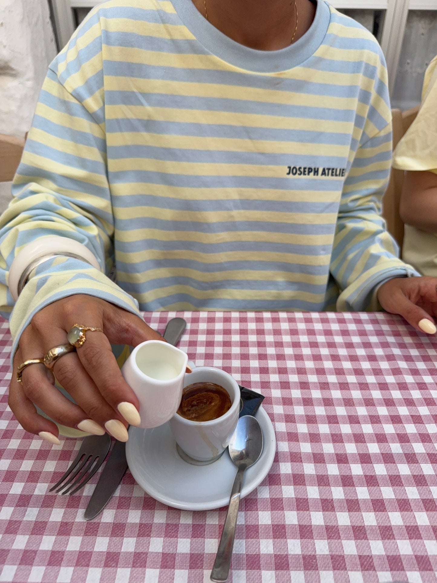 classic longsleeve bon appetit