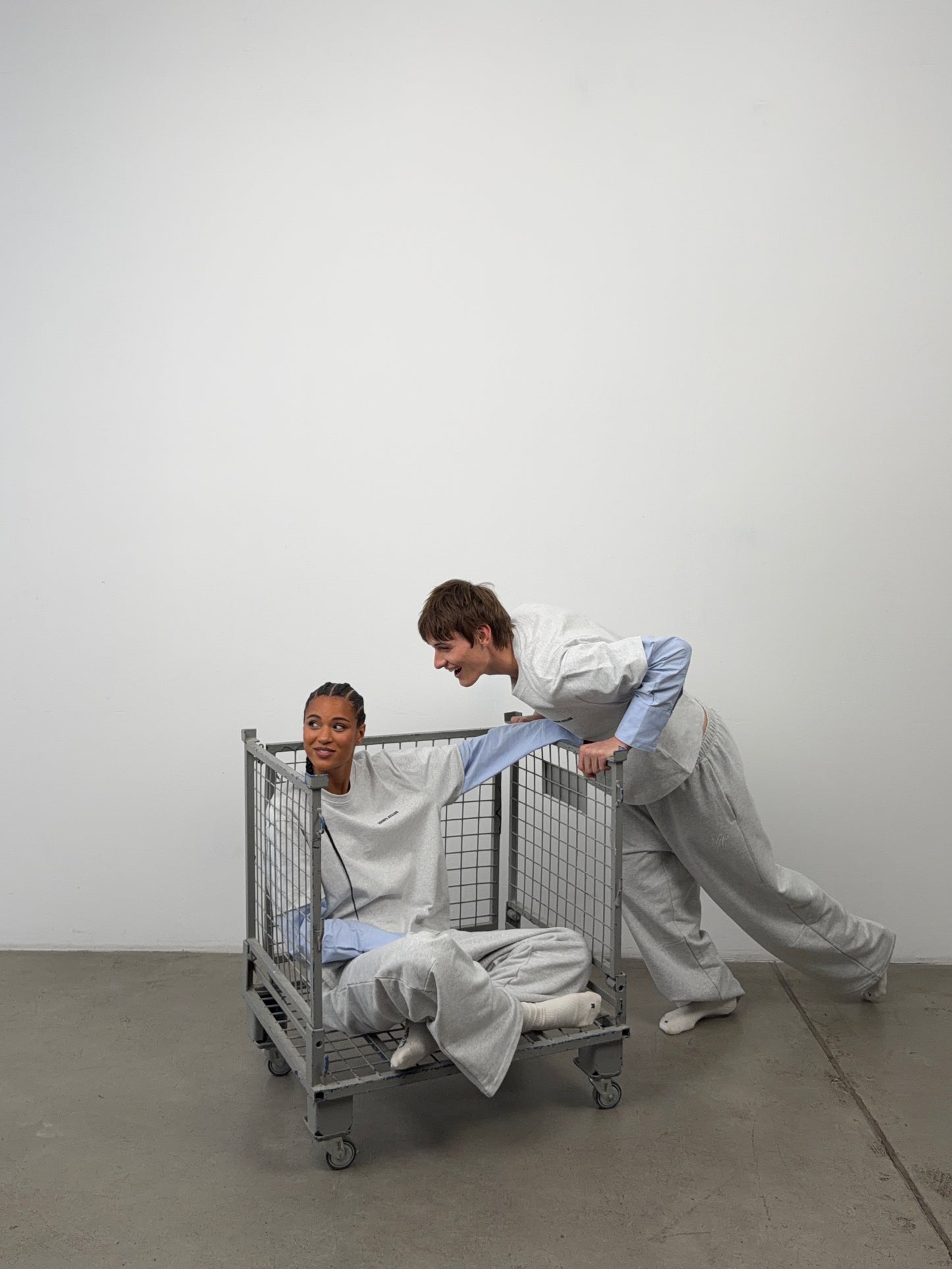 Yasmina - 180 cm - M <br/> Marlon - 193 cm - L