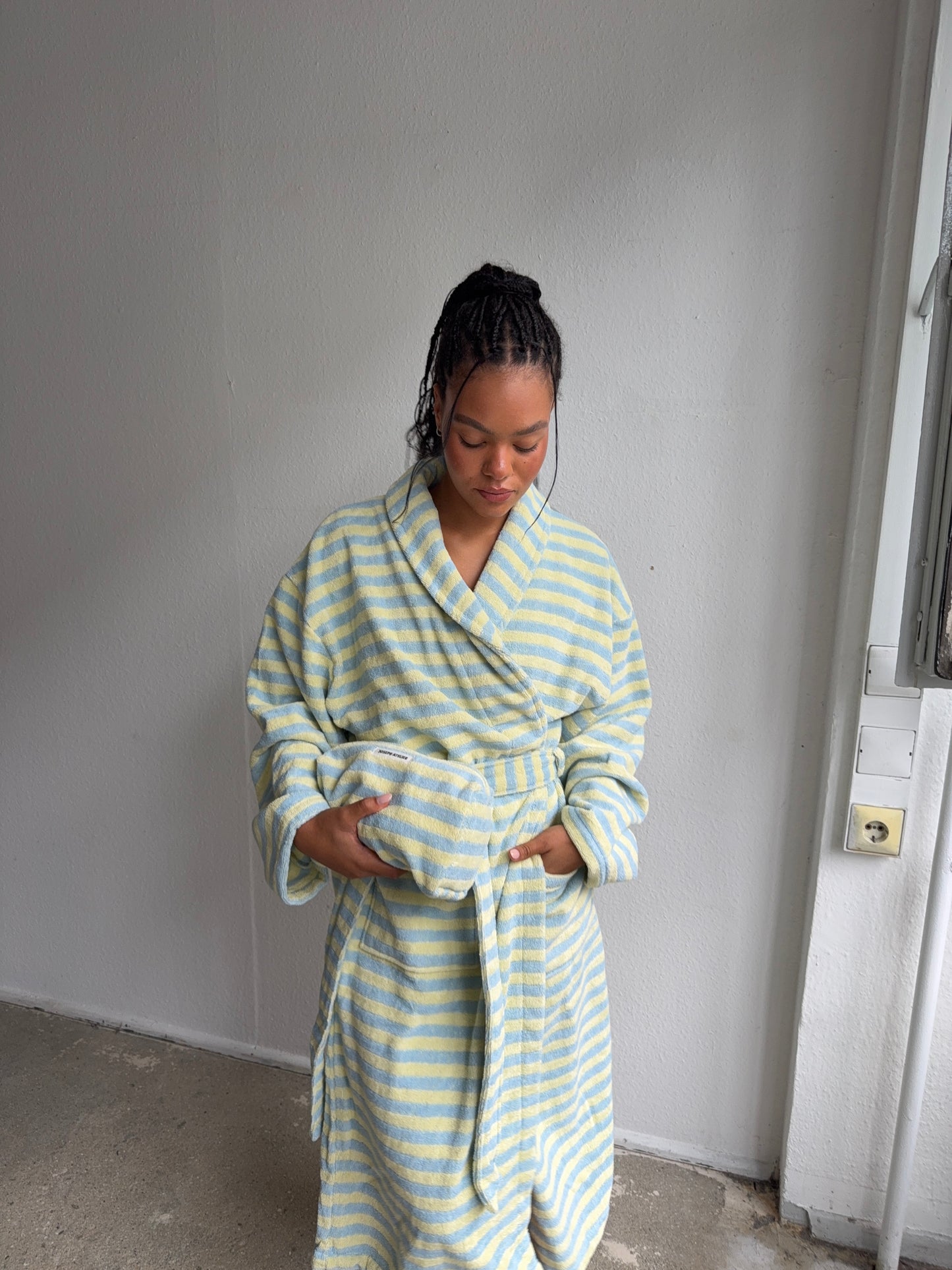 terry robe daisy