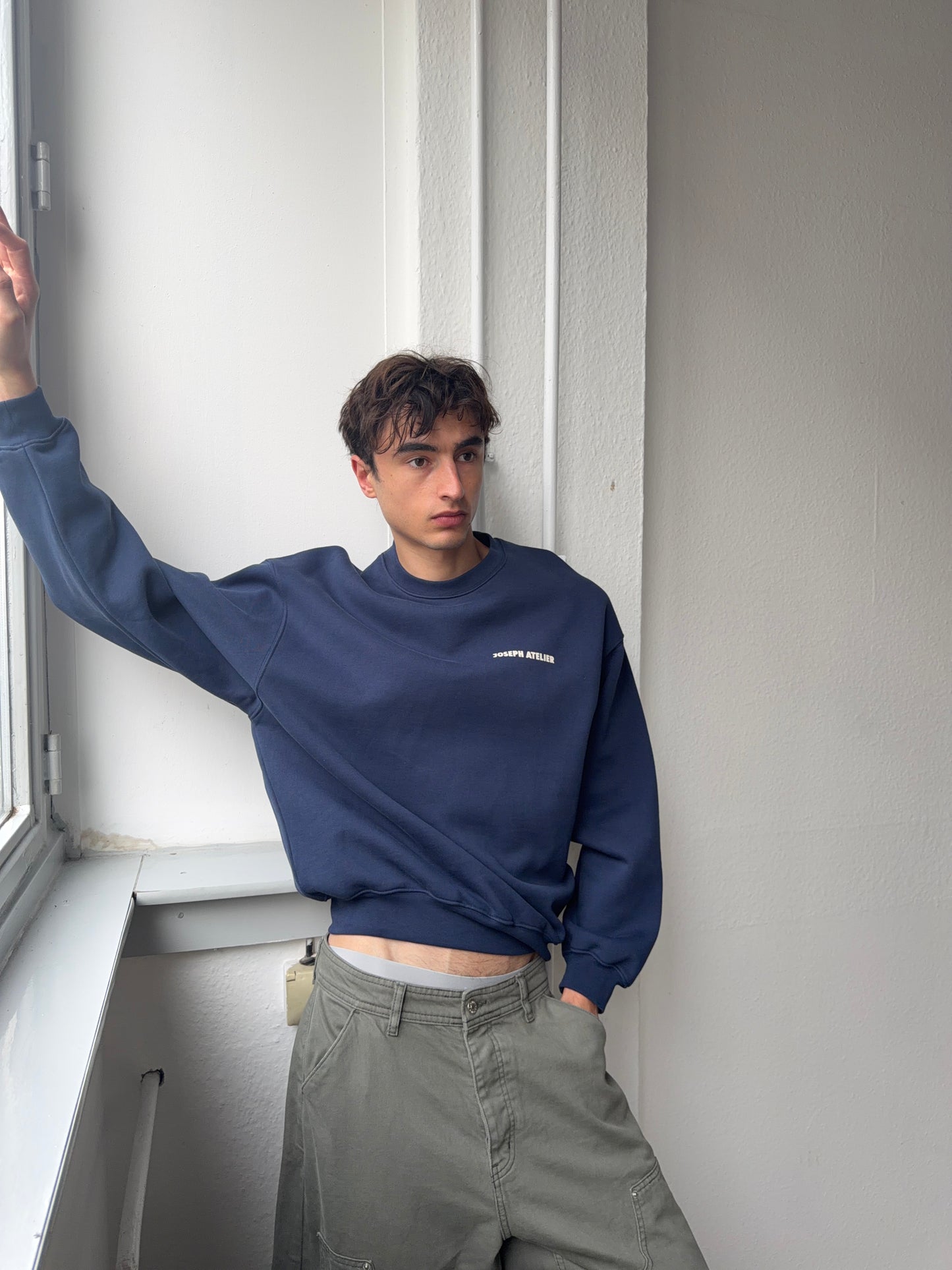 classic sweater navy - local beach