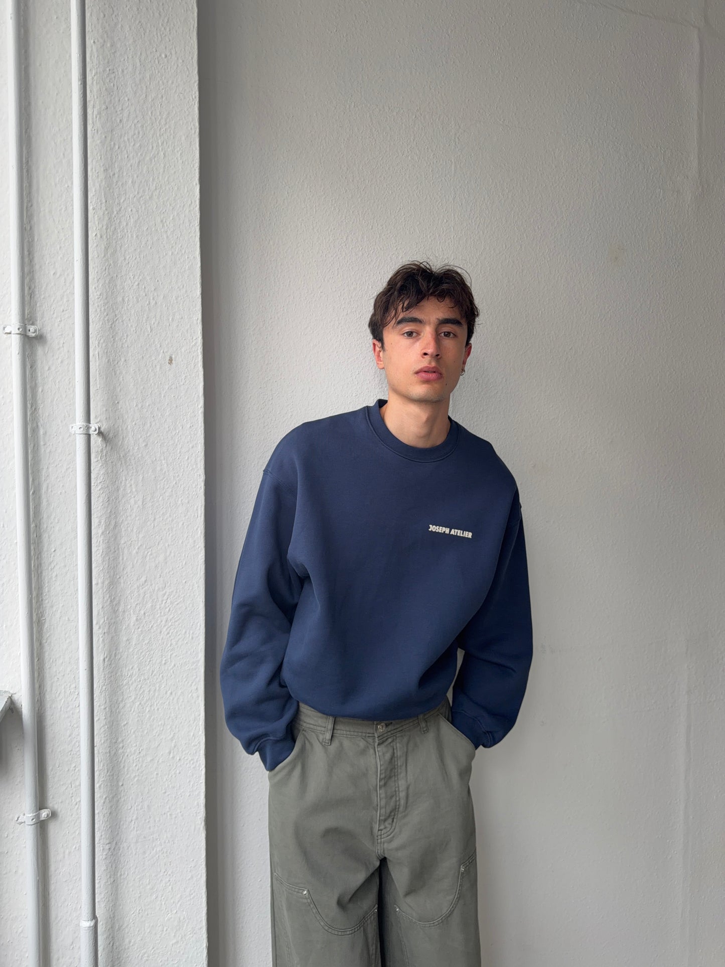 classic sweater navy - local beach