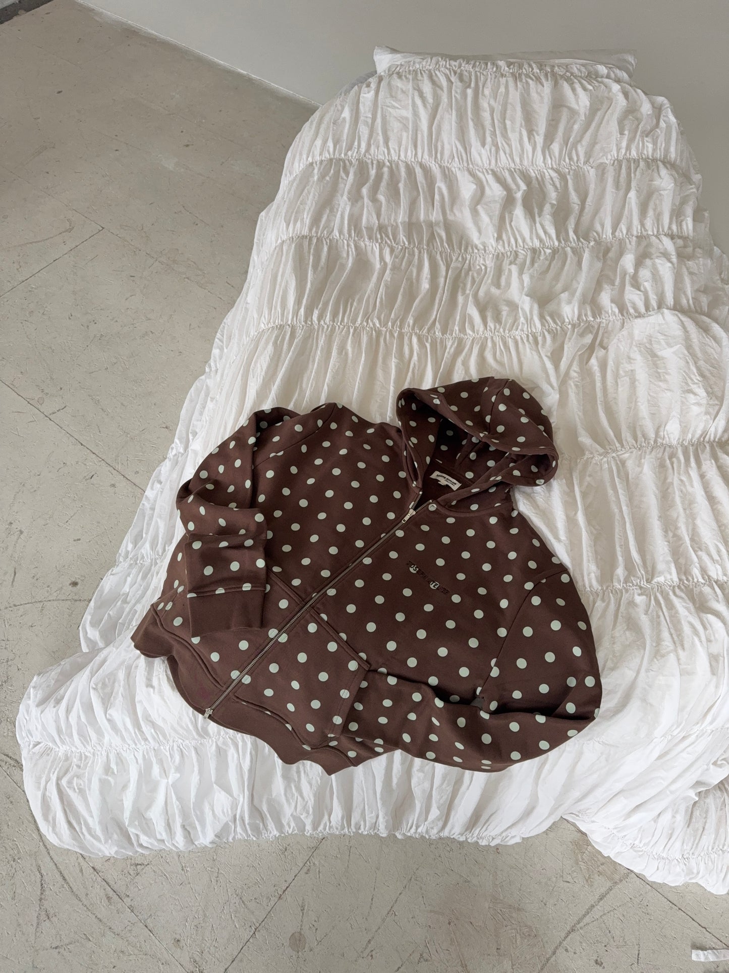 slim fit zipper hoodie dots