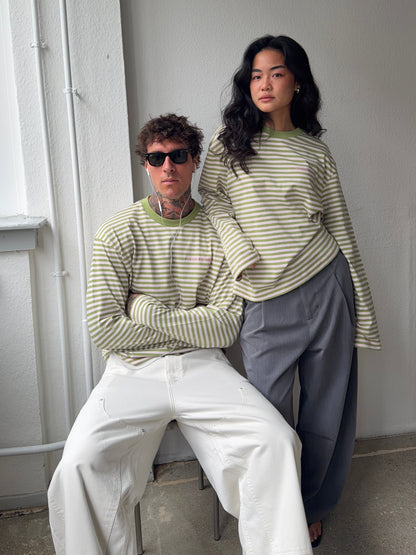 classic longsleeve strawberry matcha