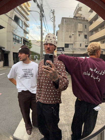 classic longsleeve - brown/blue dots
