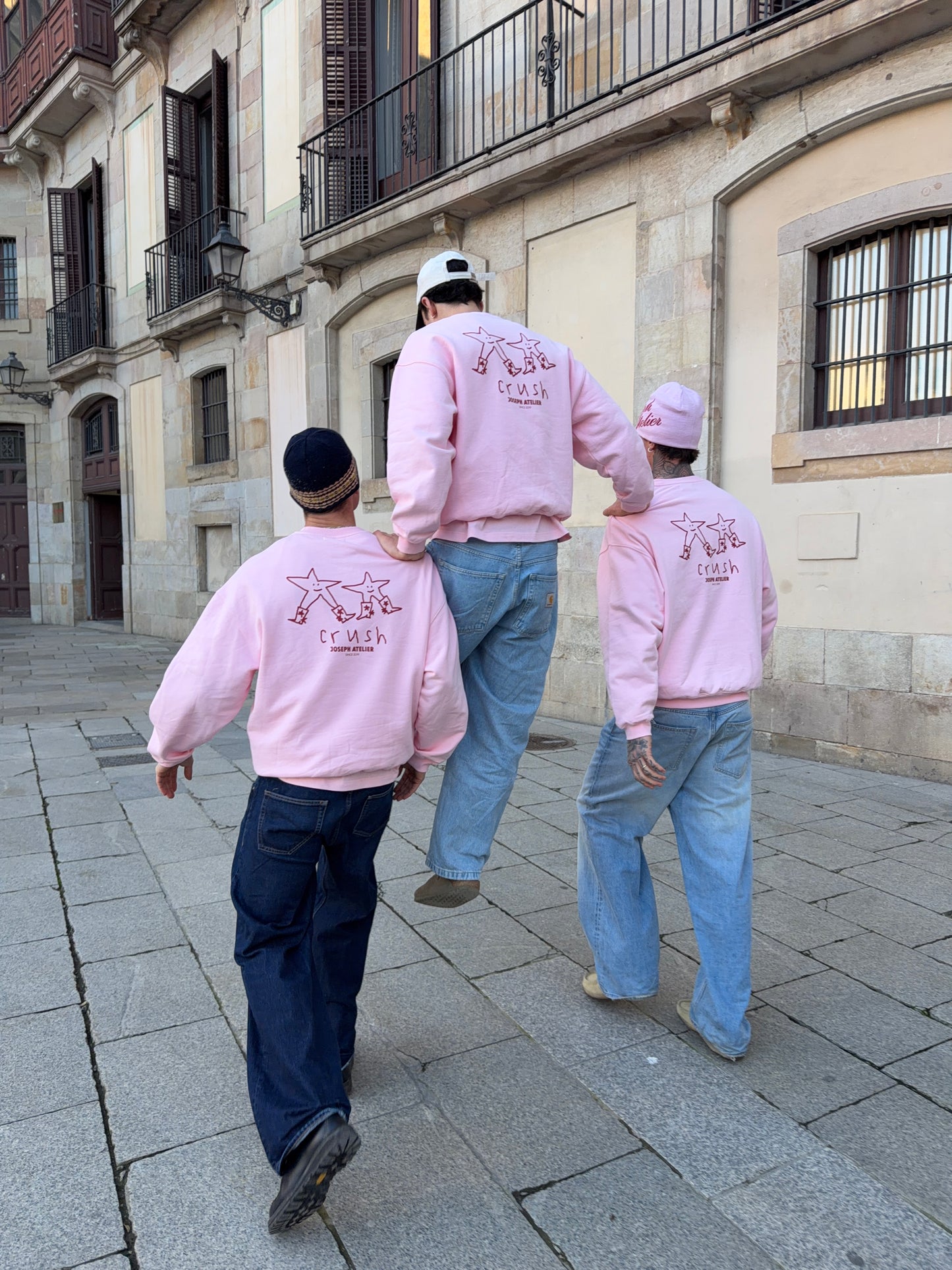 Niclas - 186 cm - M <br/> Fausto - 189 cm - L <br/> Til - 203 cm - XL
