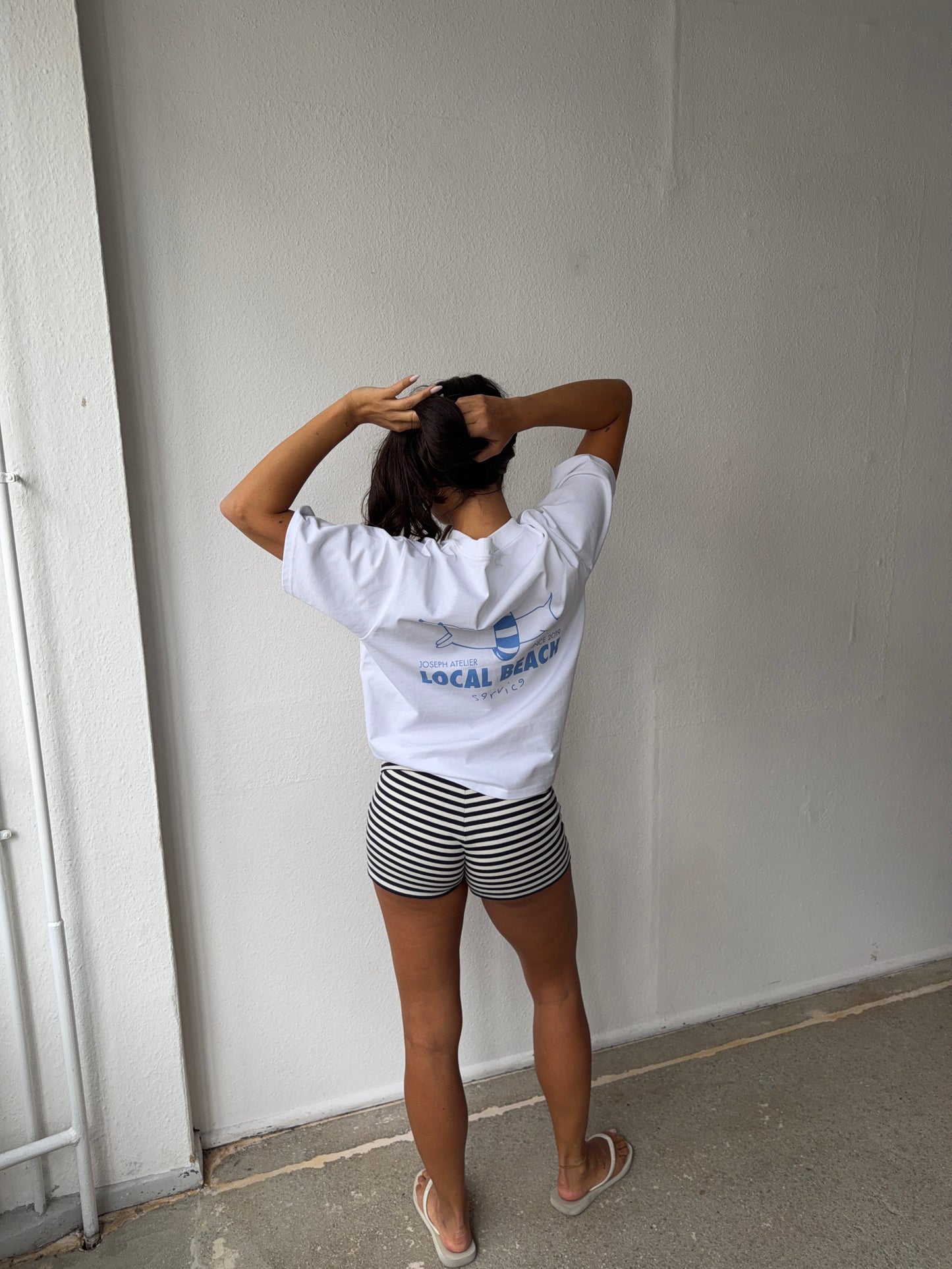 boxy tee white - local beach