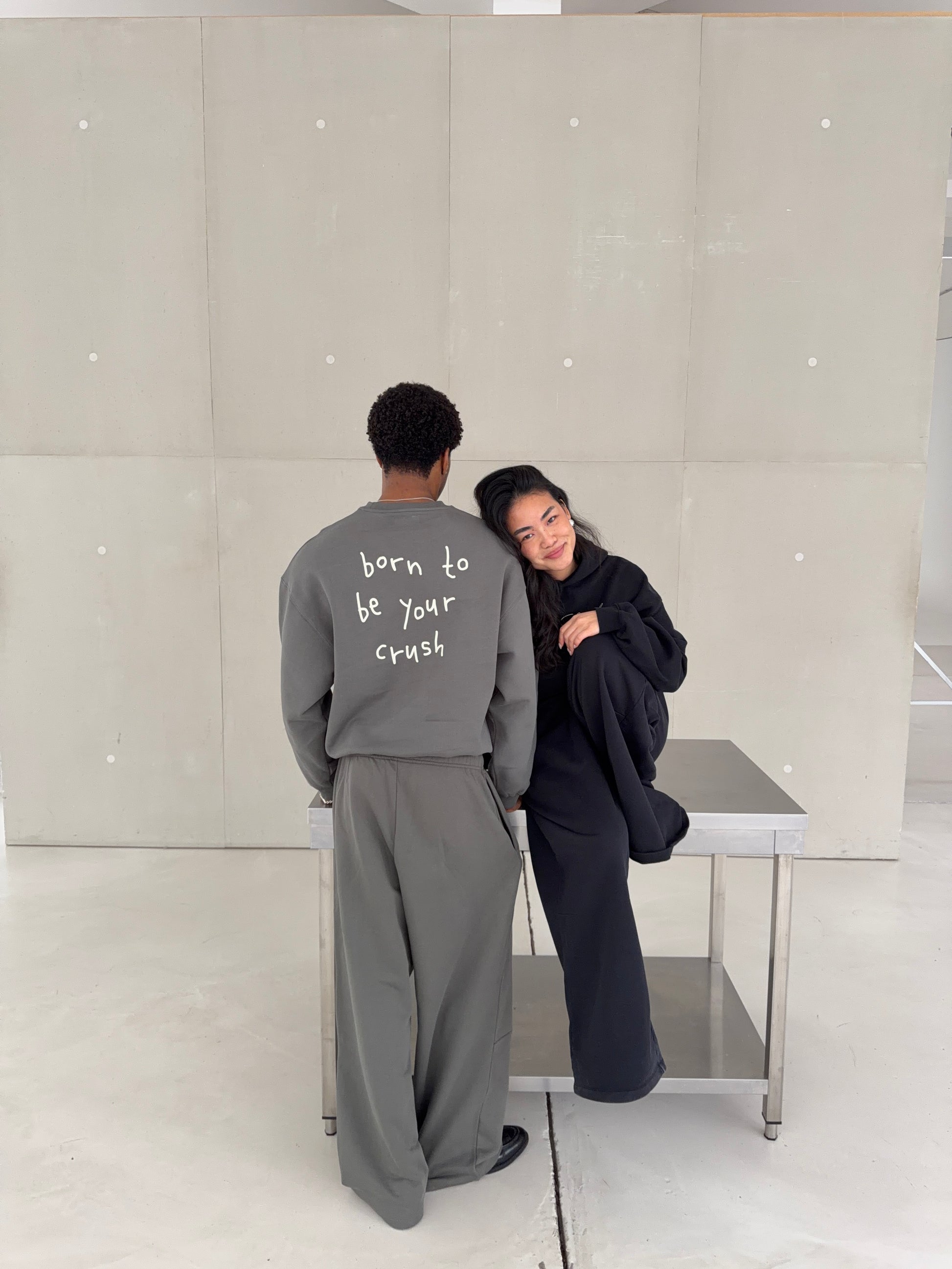 Richy - 185 cm - L & L/tall <br/> Thao - 169 cm - L & M/tall 