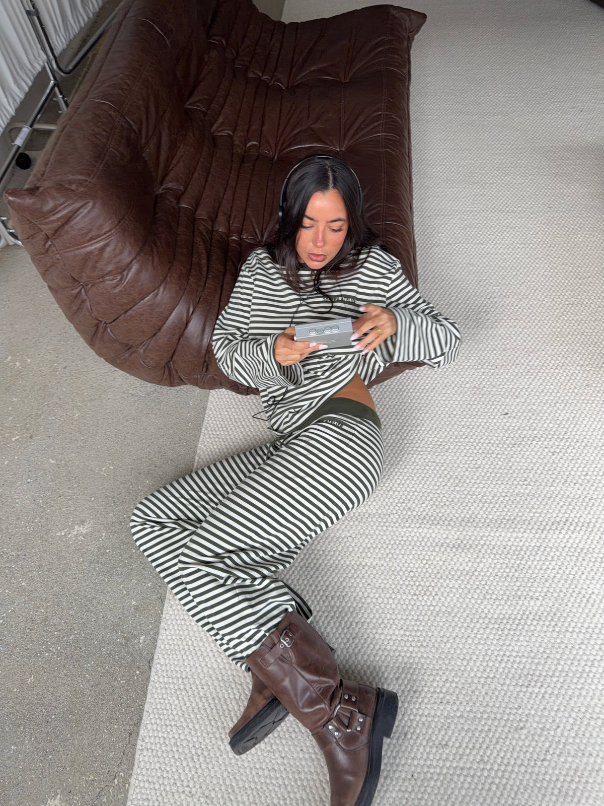 soft low waist sweatpants sage