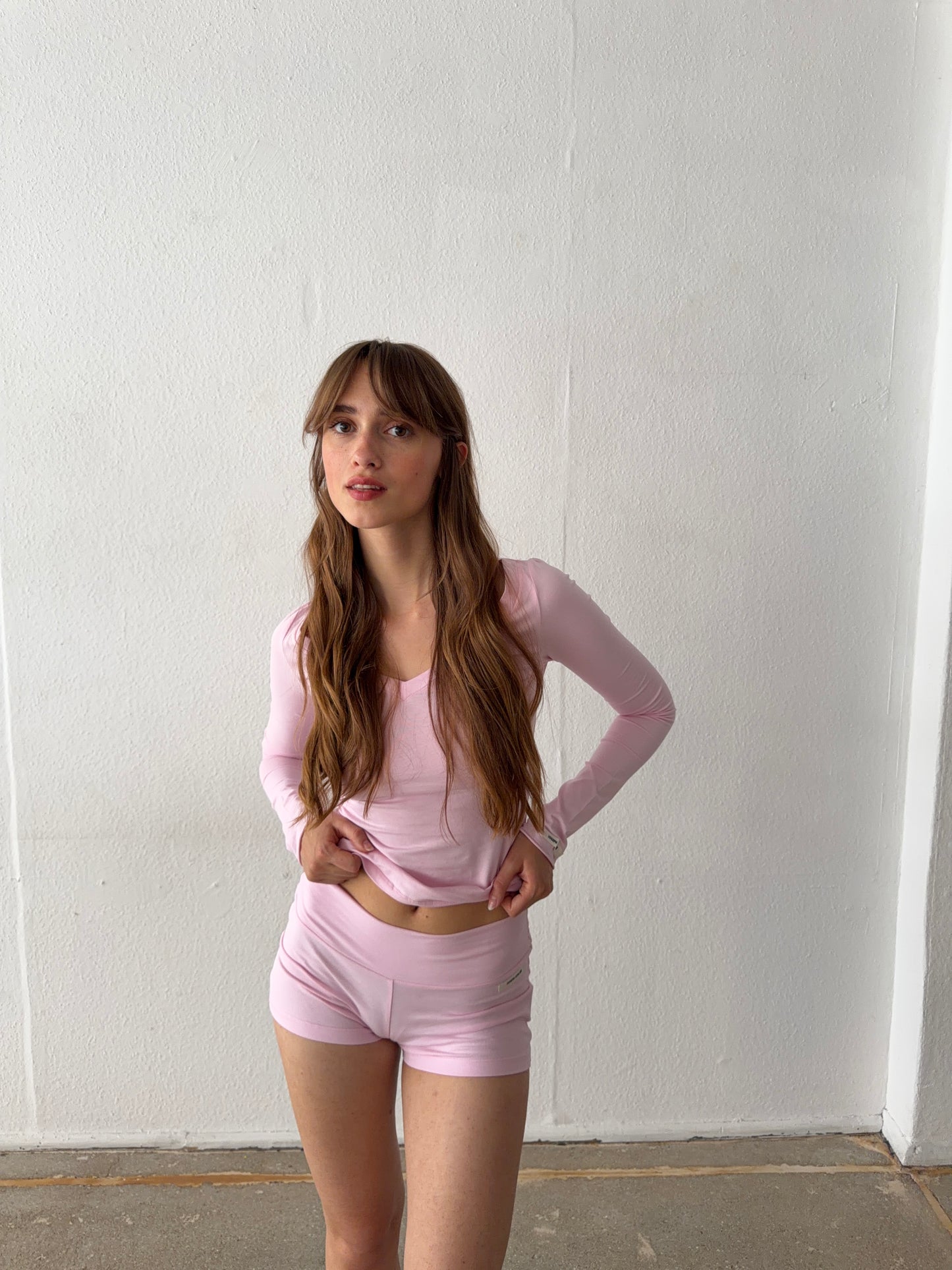 essential shorts baby pink