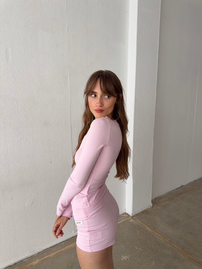 essential shorts baby pink
